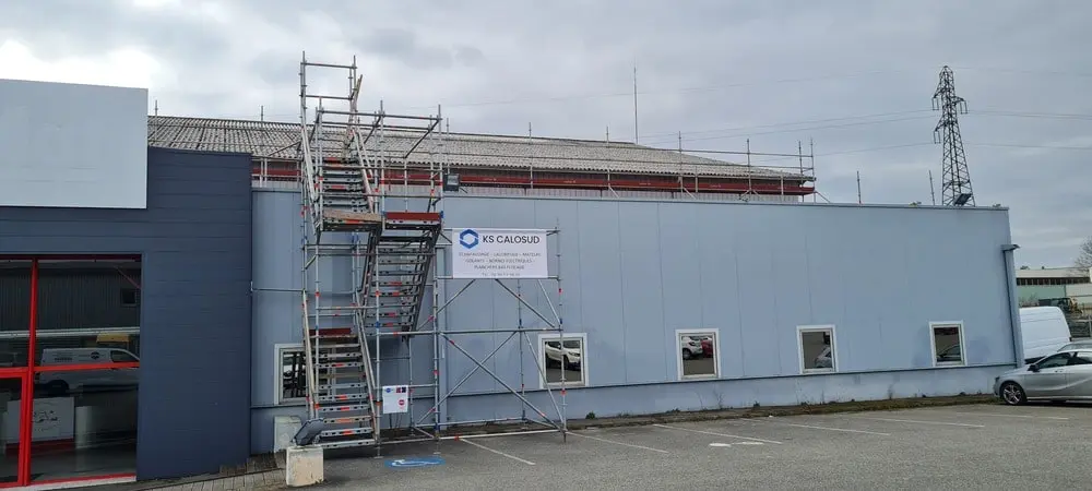 Installation d’un échafaudage escaliers à Vichy (03)
