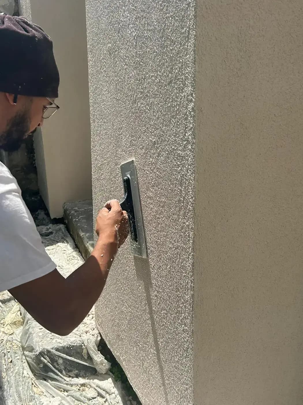 Rénovation d'un salon avec nouvelles finitions
