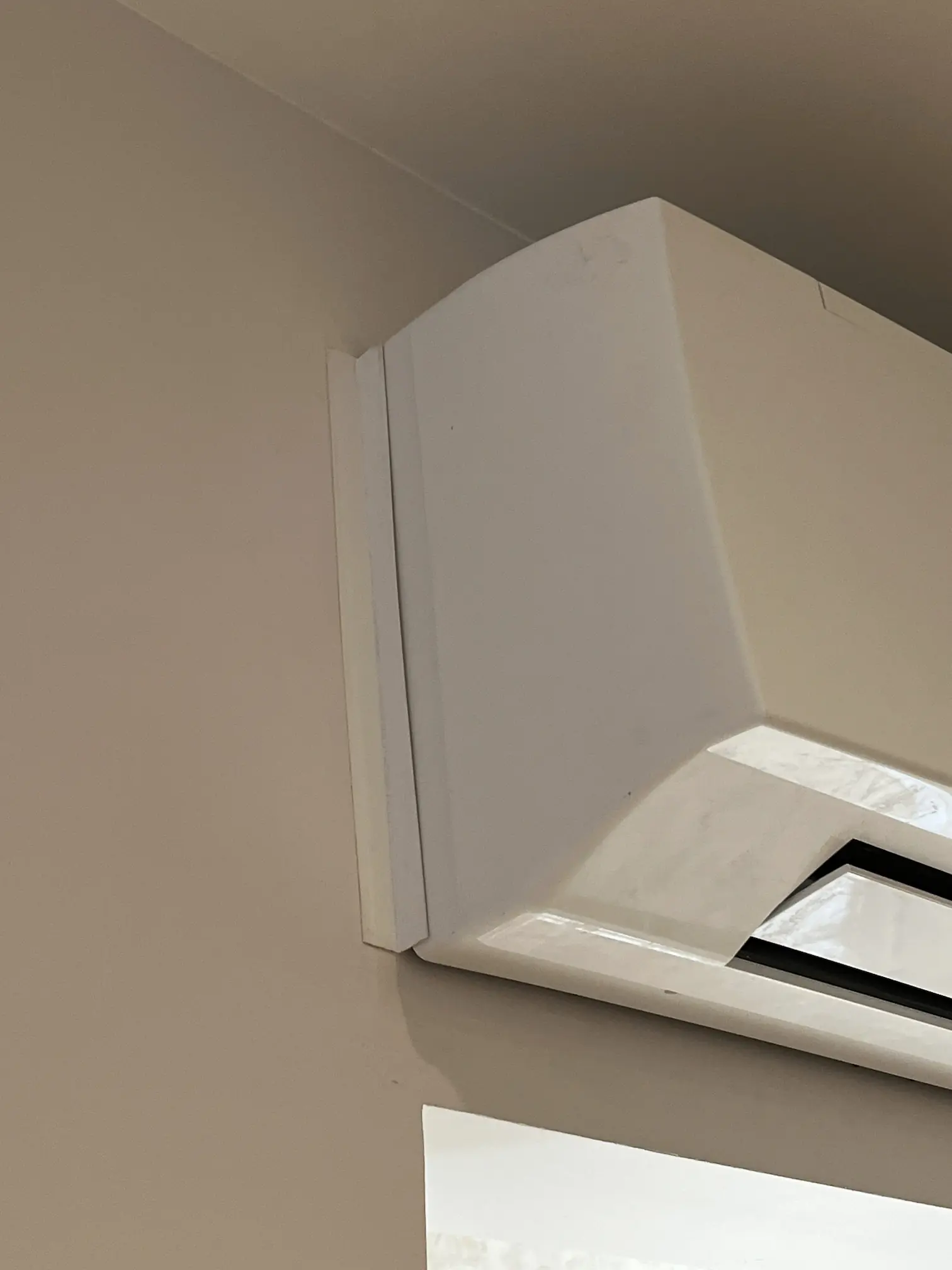 Détail finition climatisation